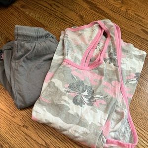 2 pair Pj’s